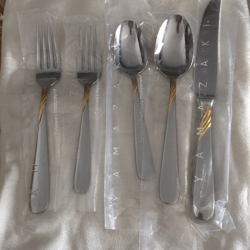 New Yamazaki Millenium 5 pc stainless placesetting